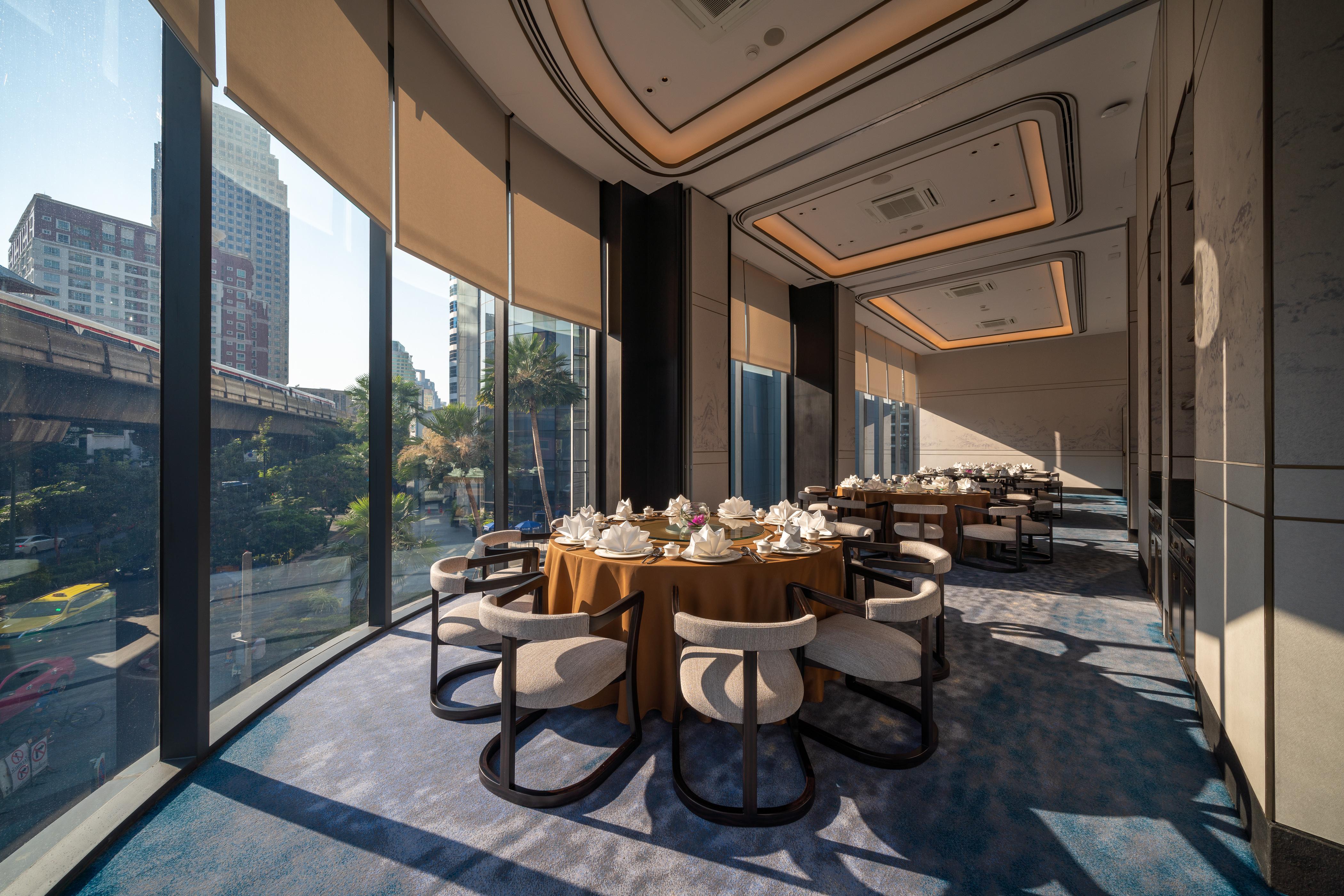 Carlton Hotel Bangkok Sukhumvit Exterior foto The interior of the restaurant