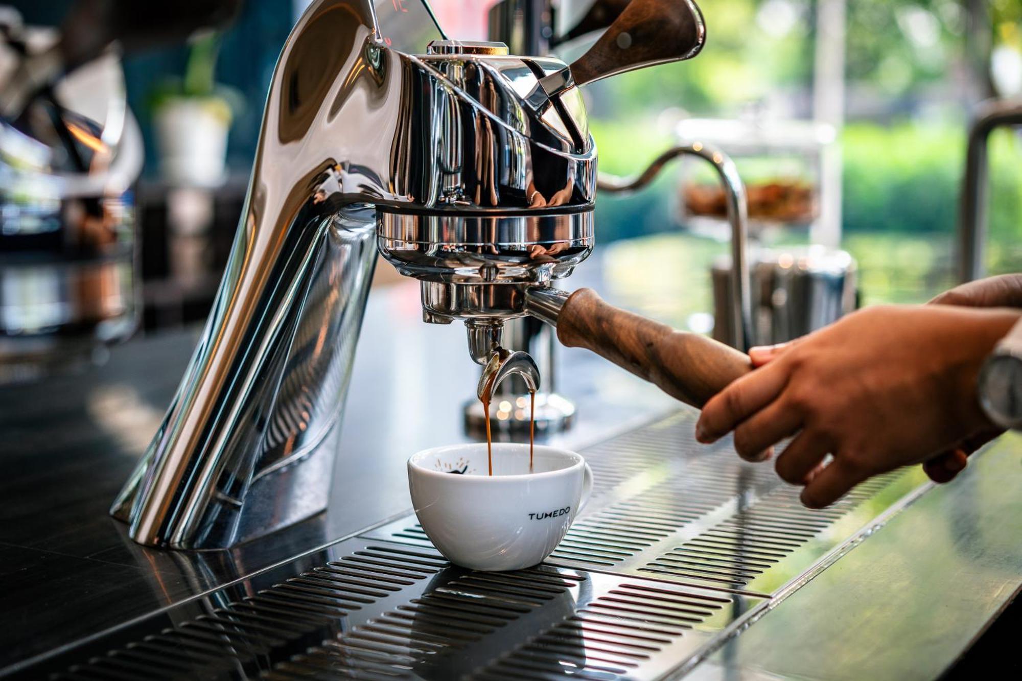 Carlton Hotel Bangkok Sukhumvit Exterior foto Espresso machine